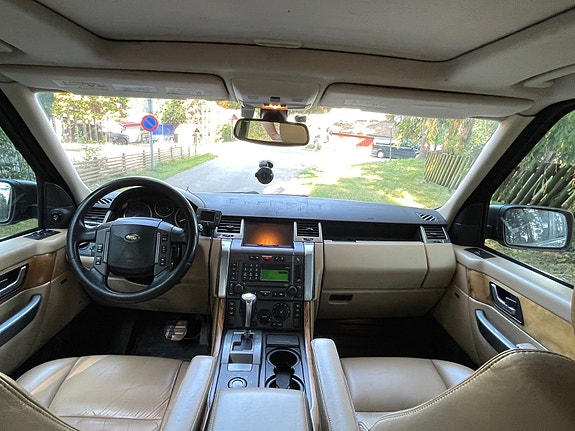 Land Rover Range Rover Sport 9 of 9