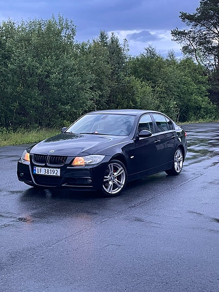 BMW 316i 2 of 5