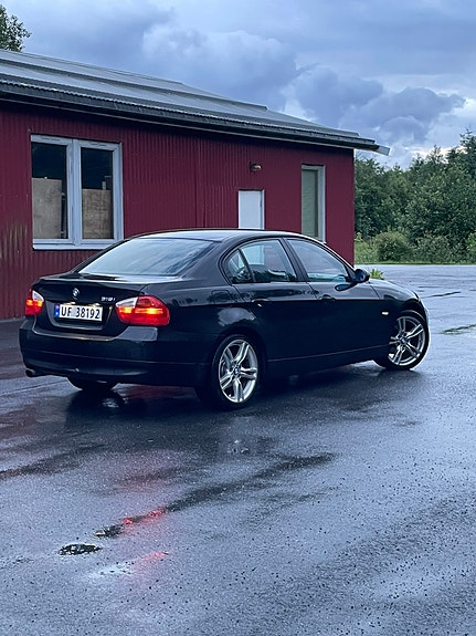 BMW 316i 5 of 5