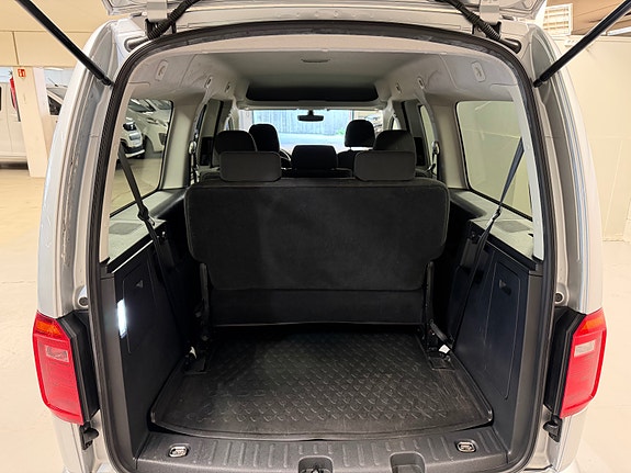 Volkswagen Caddy Maxi 13 of 30