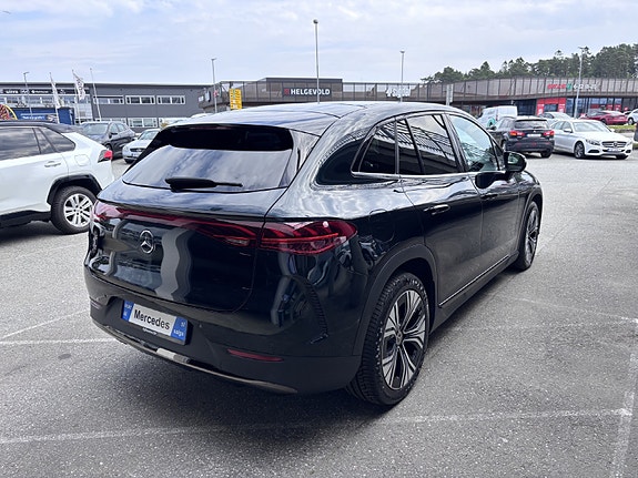 Mercedes-Benz EQE350 SUV 4 of 14