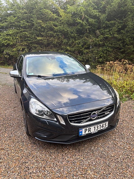 Volvo S60 11 of 30