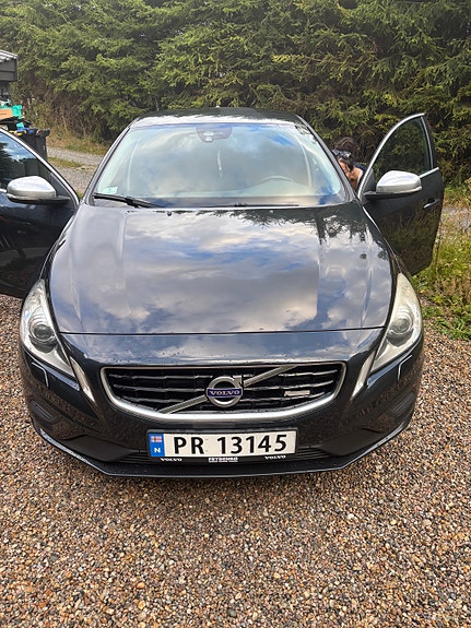 Volvo S60 7 of 30