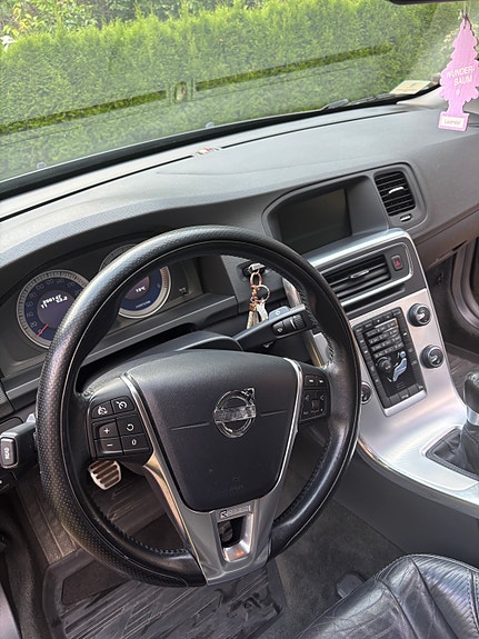Volvo S60 15 of 30