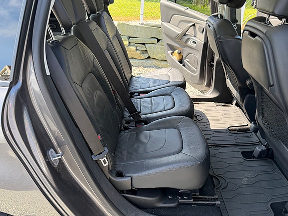 Citroen Grand C4 Picasso 15 of 30