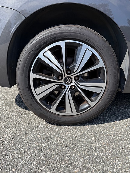 Citroen Grand C4 Picasso 29 of 30