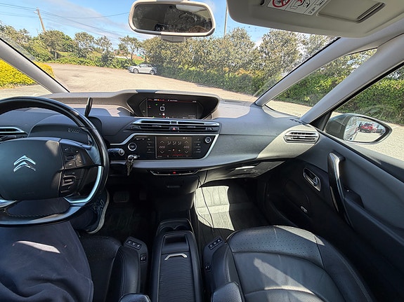 Citroen Grand C4 Picasso 10 of 30