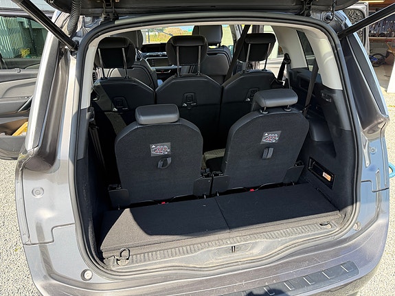 Citroen Grand C4 Picasso 21 of 30