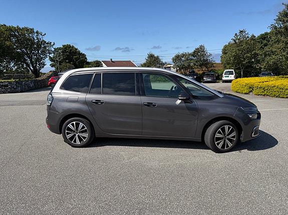 Citroen Grand C4 Picasso 2 of 30