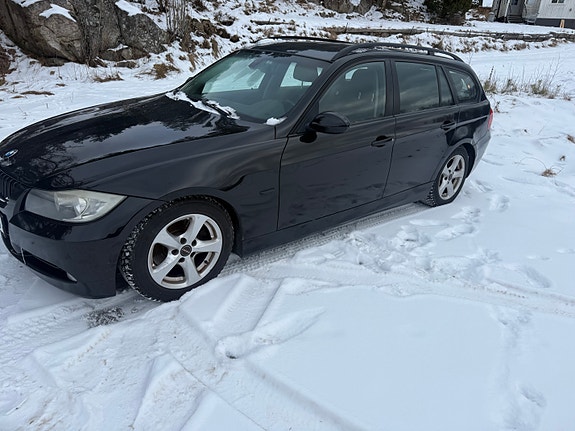 BMW 320d 3 of 5