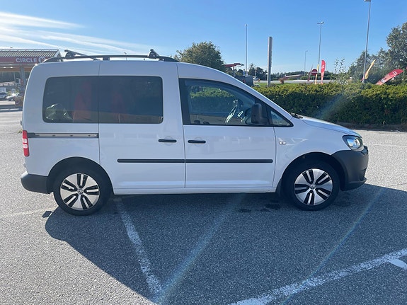 Volkswagen Caddy 2 of 5