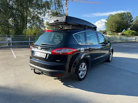 Ford S-MAX 5 of 30