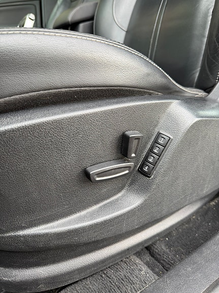 Ford S-MAX 11 of 30