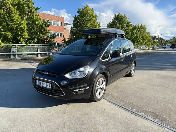Ford S-MAX 3 of 30
