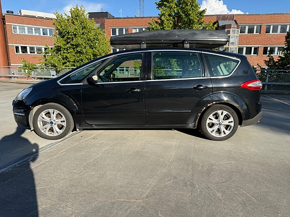 Ford S-MAX 6 of 30