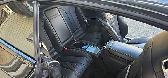 Mercedes-Benz S500 21 of 25