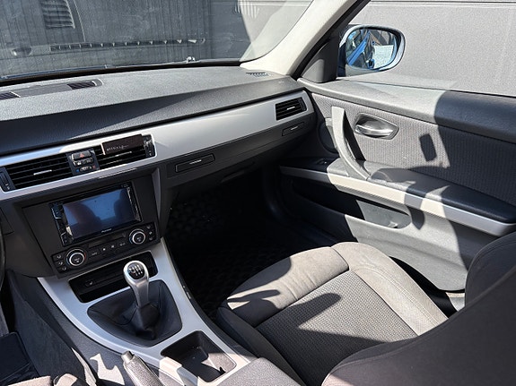 BMW 316i 22 of 25