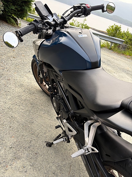 Honda CB 125 R 7 of 10