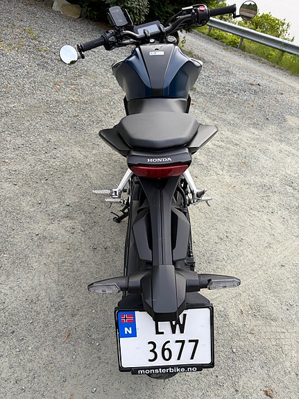 Honda CB 125 R 2 of 10