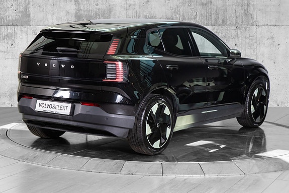 Volvo EX30 8 of 27