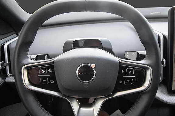 Volvo EX30 11 of 27