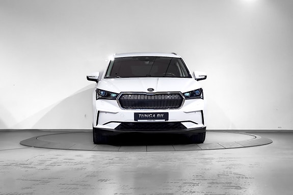 Skoda Enyaq 3 of 5