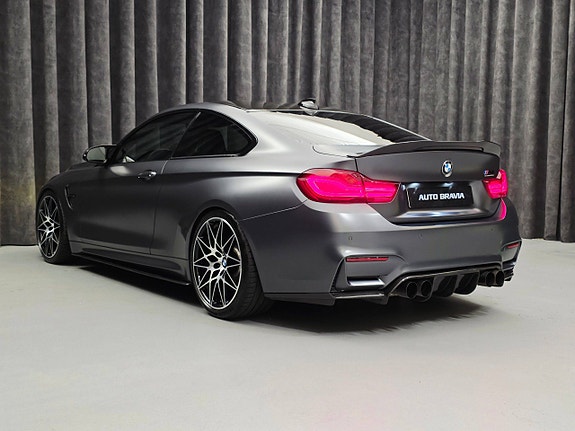 BMW M4 5 of 30
