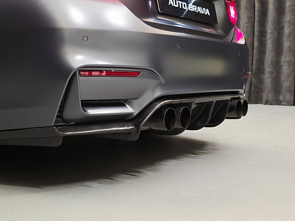 BMW M4 20 of 30