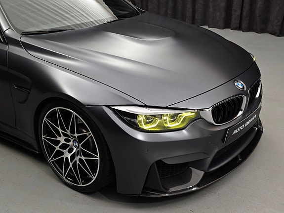 BMW M4 10 of 30
