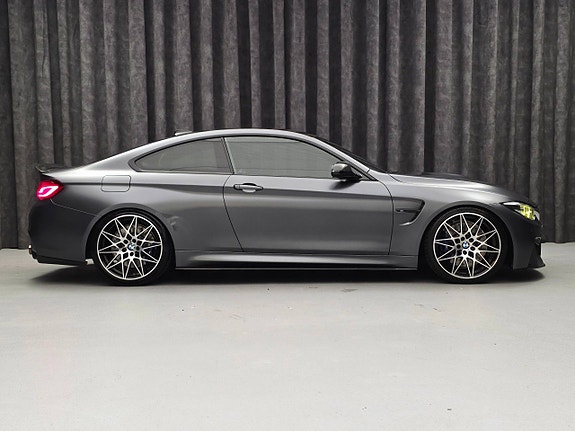 BMW M4 8 of 30