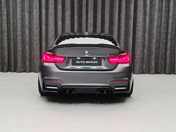 BMW M4 6 of 30