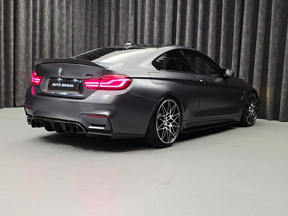 BMW M4 7 of 30