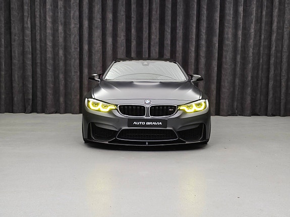 BMW M4 2 of 30