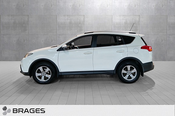Toyota RAV4 2 of 5