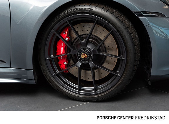 Porsche 911 19 of 30
