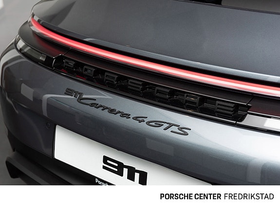 Porsche 911 7 of 30