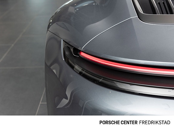 Porsche 911 8 of 30