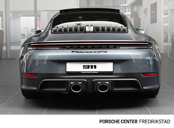 Porsche 911 5 of 5