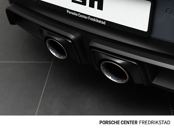 Porsche 911 21 of 30