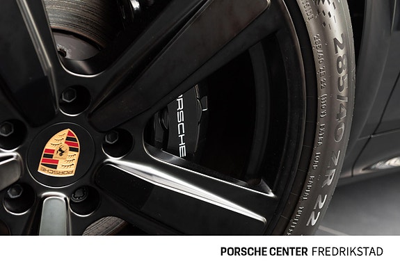 Porsche Cayenne Coupe 17 of 30