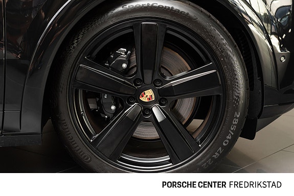 Porsche Cayenne Coupe 14 of 30