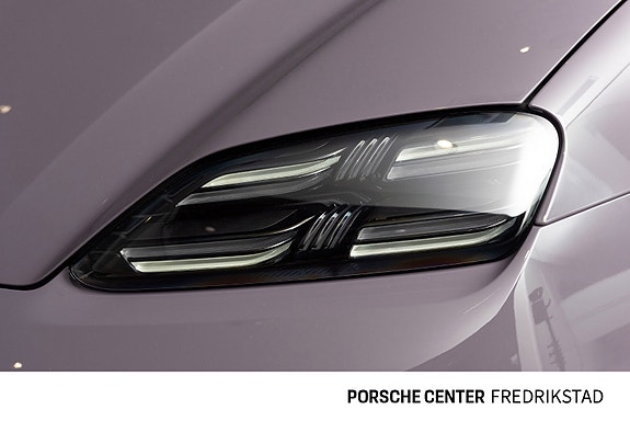 Porsche Macan 11 of 30