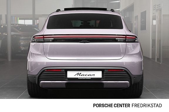 Porsche Macan 4 of 30