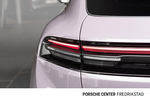 Porsche Macan 8 of 30