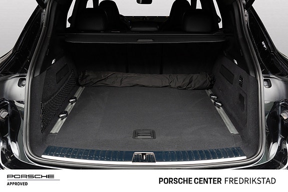 Porsche Cayenne 14 of 30