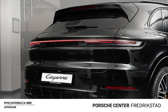 Porsche Cayenne 6 of 30