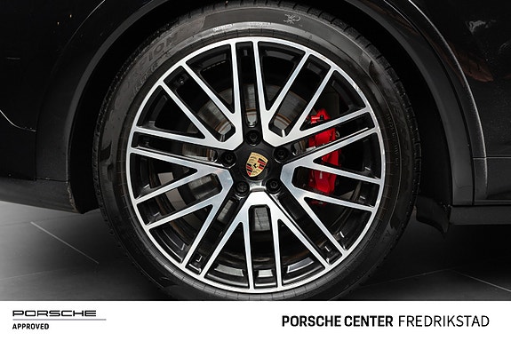Porsche Cayenne 15 of 30