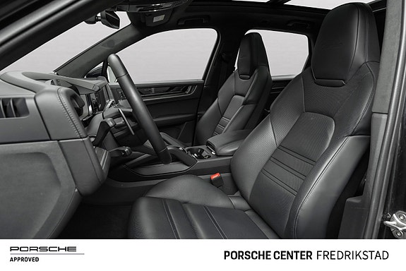 Porsche Cayenne 21 of 30