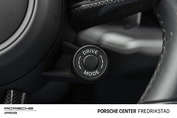 Porsche Cayenne 26 of 30