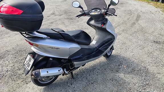 Yamaha YP 125 Majesty 4 of 12